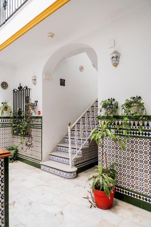 Hostel Triana Backpackers Sevilla Exteriör bild