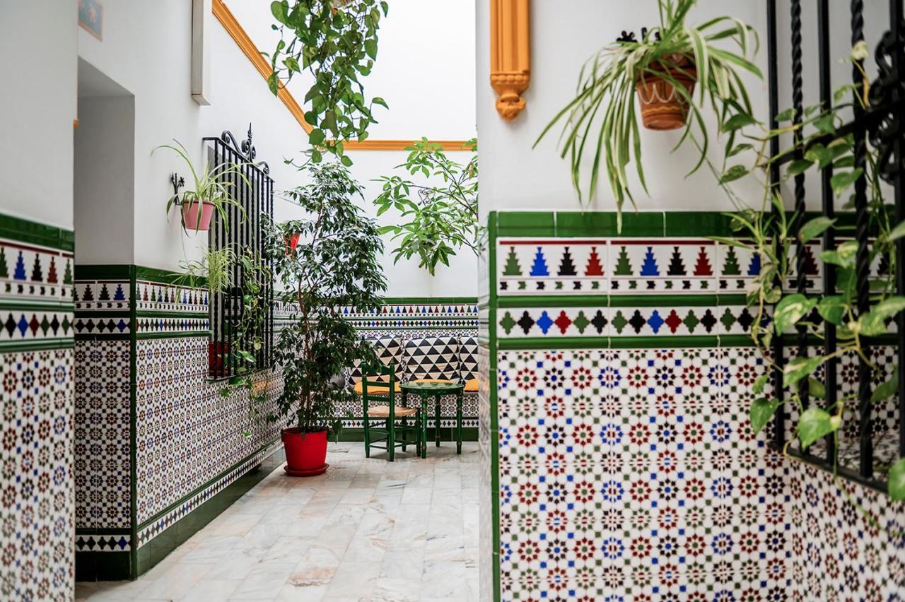 Hostel Triana Backpackers Sevilla Exteriör bild