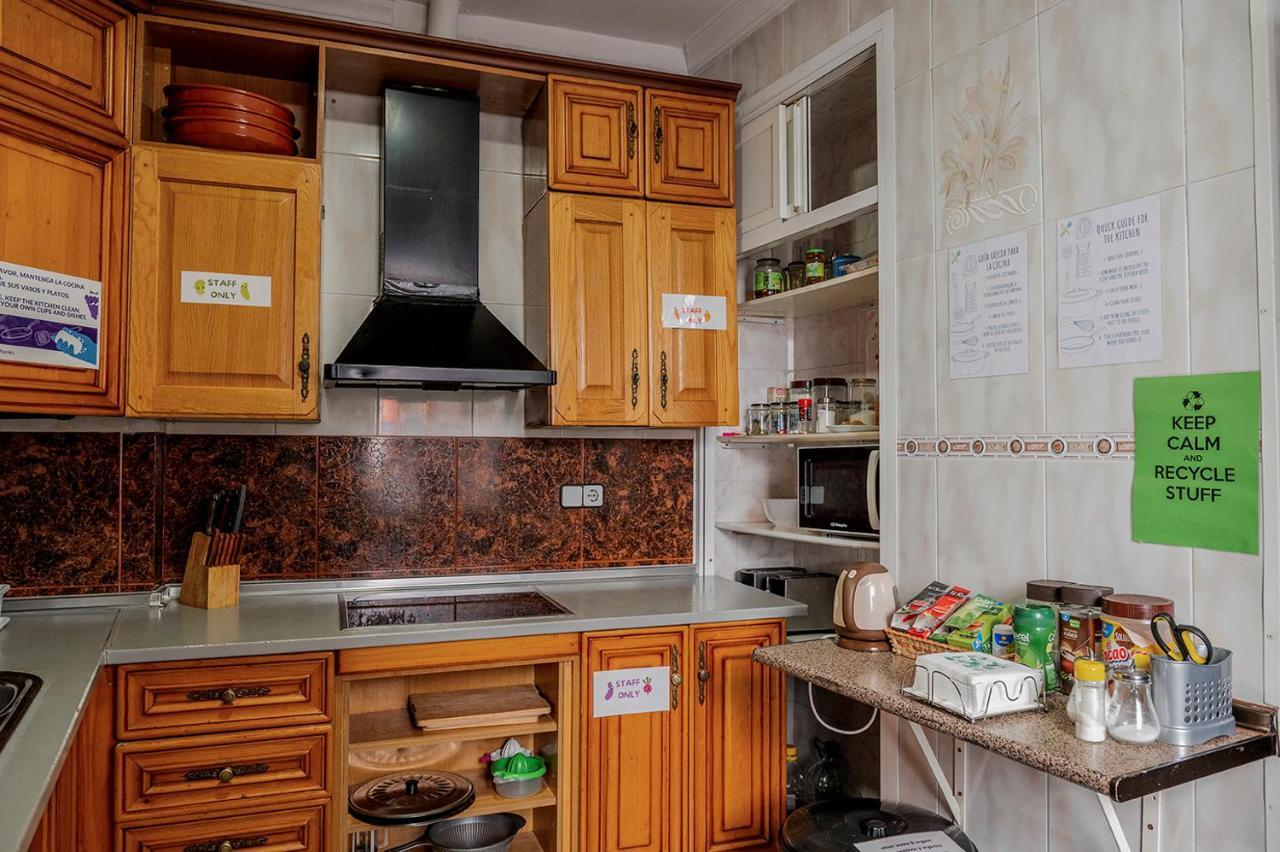 Hostel Triana Backpackers Sevilla Exteriör bild