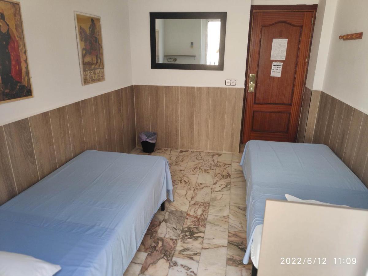 Hostel Triana Backpackers Sevilla Rum bild