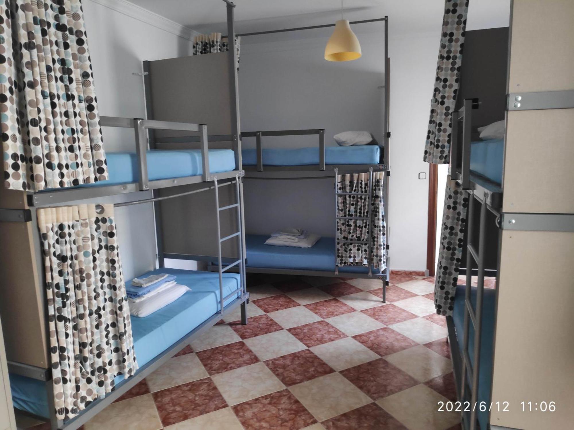 Hostel Triana Backpackers Sevilla Rum bild